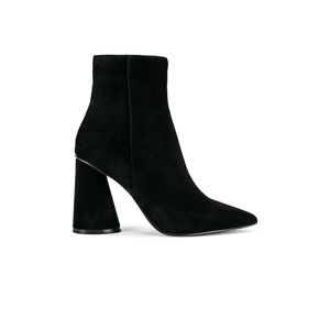 Steve Madden Vallor Bootie in Black Suede like new condition Case